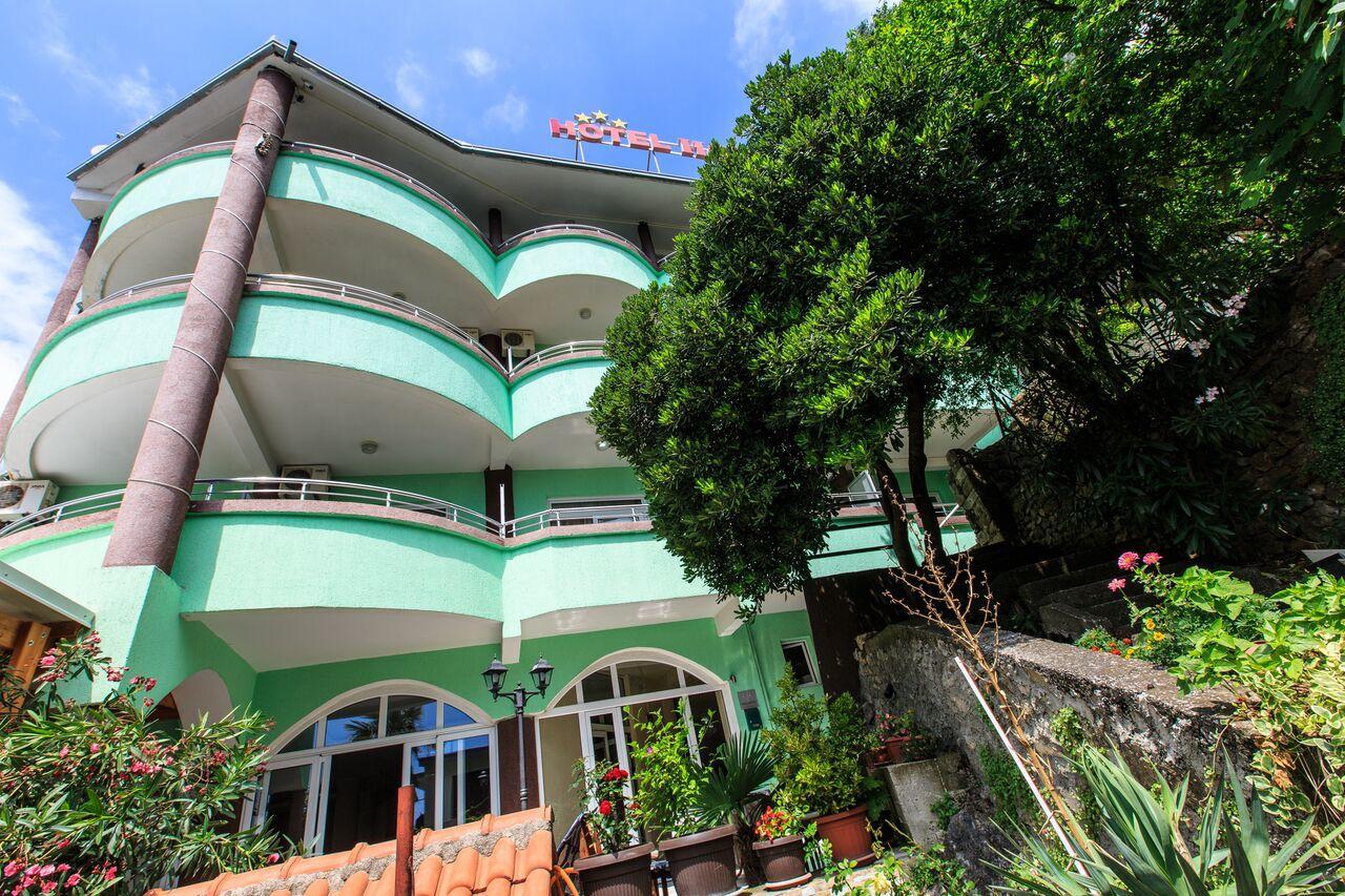 Hotel Hoti أولتْسي المظهر الخارجي الصورة