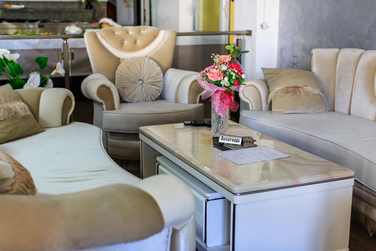Hotel Hoti أولتْسي المظهر الخارجي الصورة